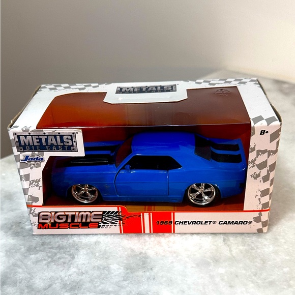 Jada 1:32 Bigtime Muscle 1969 Chevrolet Camaro Die Cast Collectible Car - Picture 1 of 8